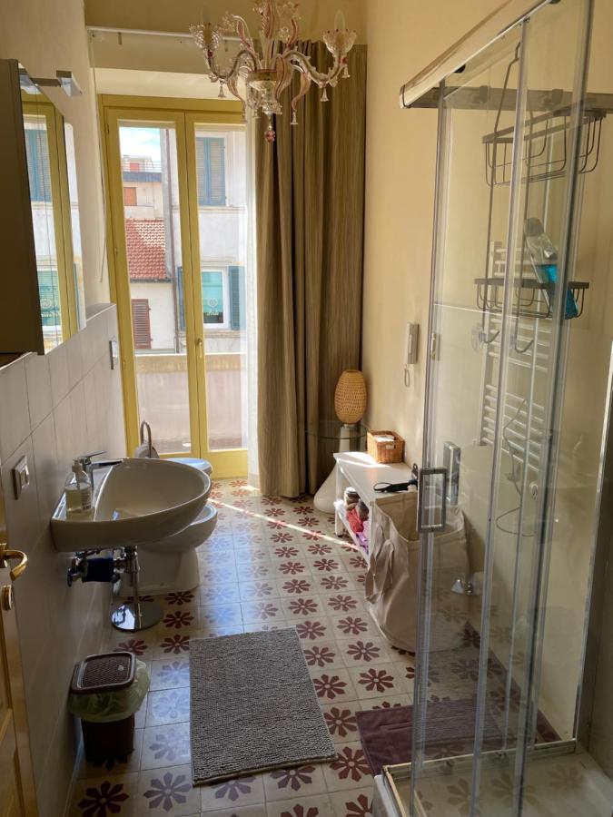 Garibaldi 86 Villa Viareggio Buitenkant foto